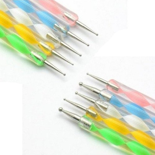 Strumento per punteggiare nail